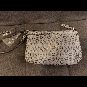 BNWT Guess wristlet